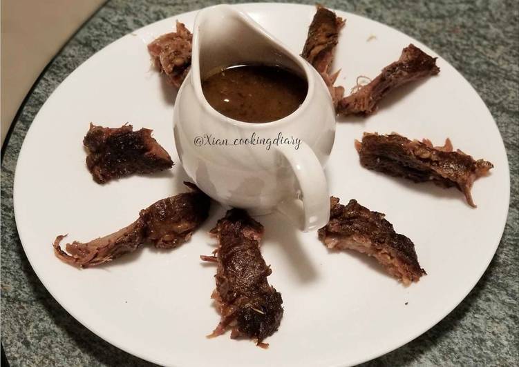 Bagaimana Menyiapkan Slow Cooker Pot Roast yang Sempurna