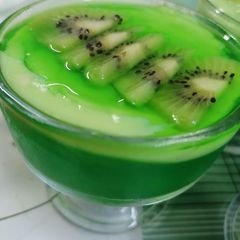 A picture of Lime kiwi custard jelly.