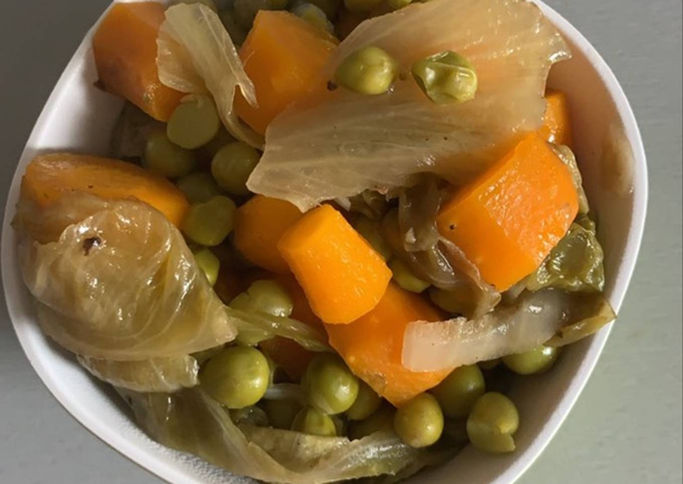 Mijoté de petits pois, carottes et laitue au Cookeo