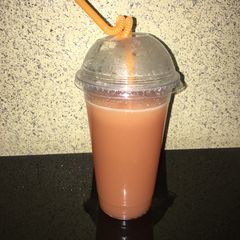 A picture of Green Apple & Strawberry Juice.