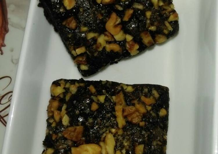 Steps to Make Homemade Walnut Brownies