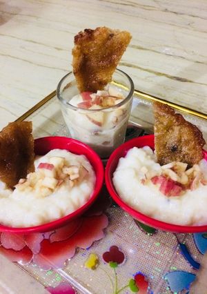 A picture of Apple Rabri with Malpua.