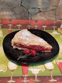 Fahéjas meggyes pite recept fotója