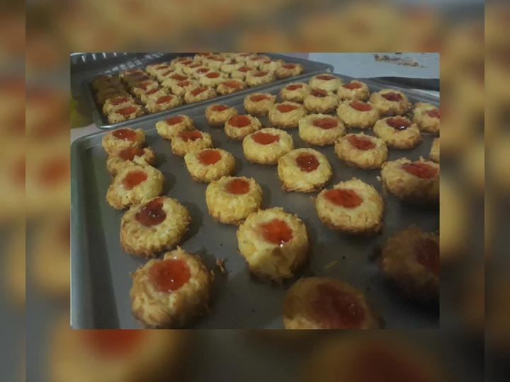 Easy Steps to Prepare Recipes Strawberry thumbprint cookies the So Delicious So Delicious.