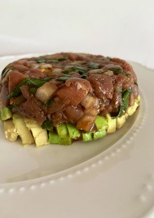 Una foto de Tartare de atún
