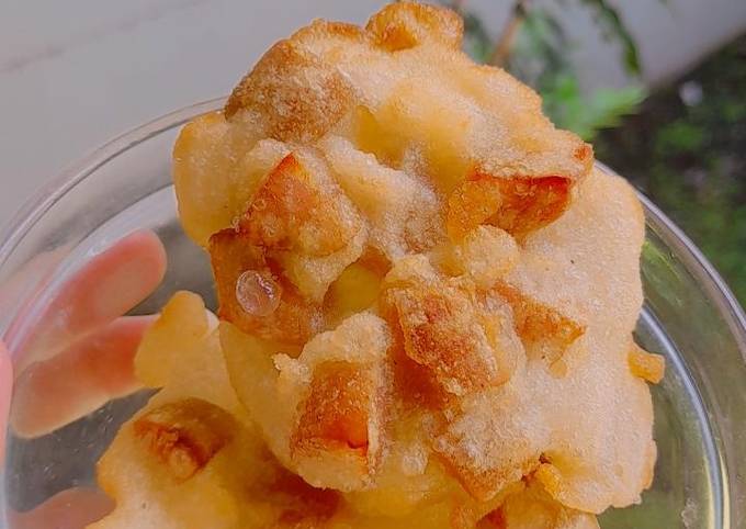 Bagaimana Menyiapkan Bakwan Sosis Keju yang Bikin Ngiler