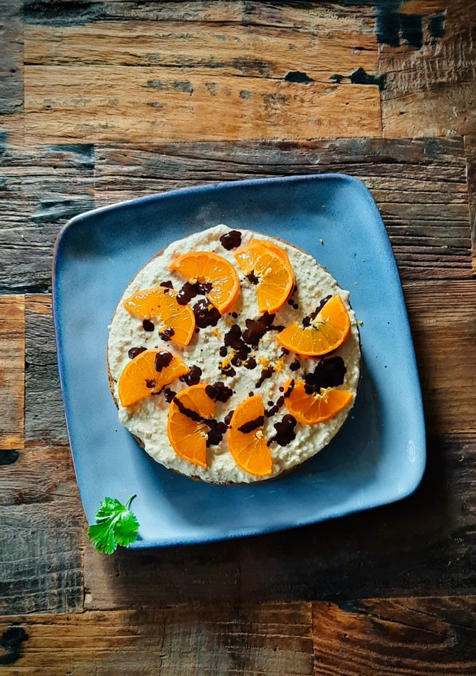 Una foto de Bizcocho vegano de naranja