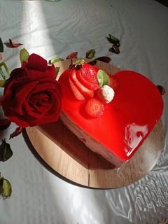صورة لوصفة كيكة الفراولة🍓محشية بكريمة ايسكريم