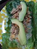 Tacos de lechuga con atún
