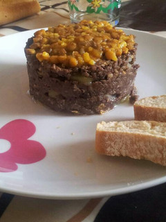 Una foto de Tartar de morcilla