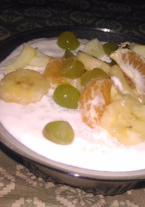 A picture of Fruit pudding.