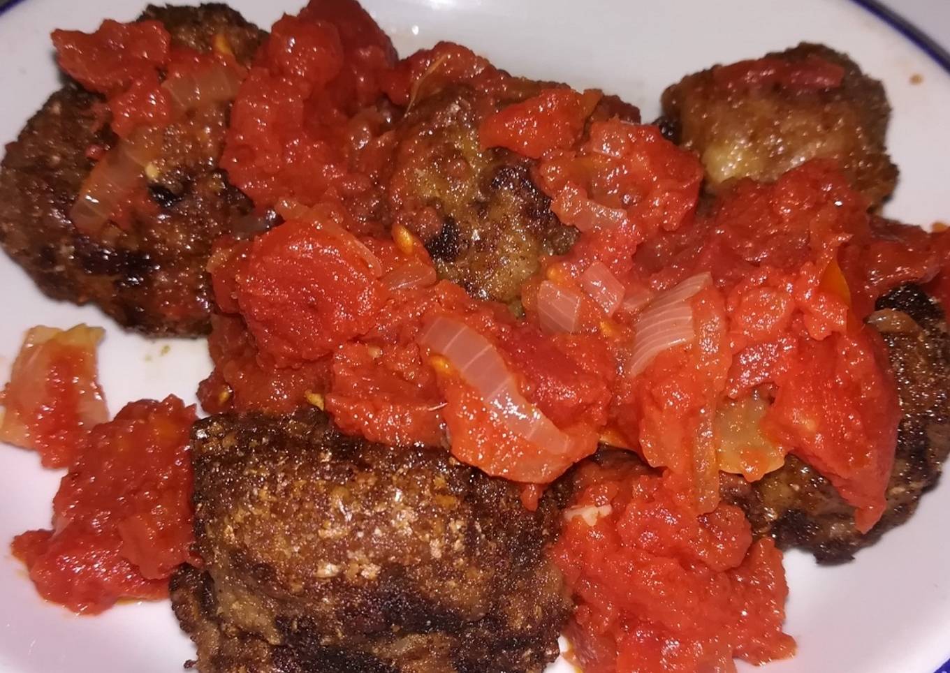 Albóndigas con tomate