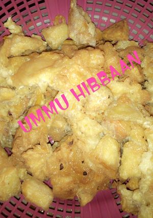 A picture of Sweet potatoe with egg.