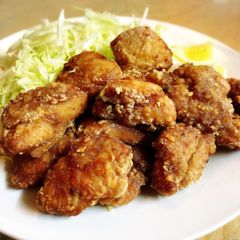 A picture of Deep fried chicken (Karage).