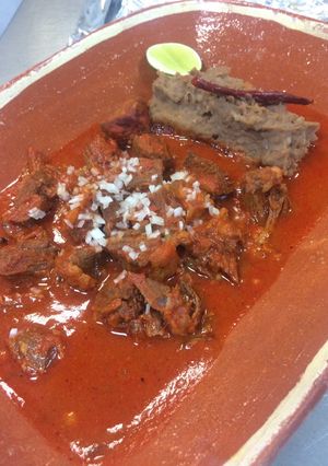 Una foto de Birria de res (Jalisco)