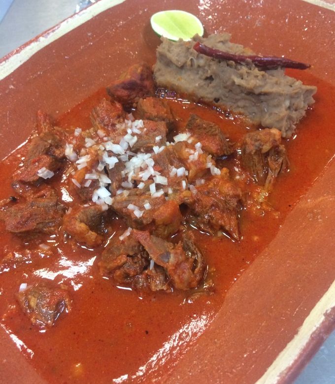 Una foto de Birria de res (Jalisco)