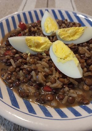 Una foto de Lentejas con arroz