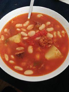 Una foto de Alubias con chorizo