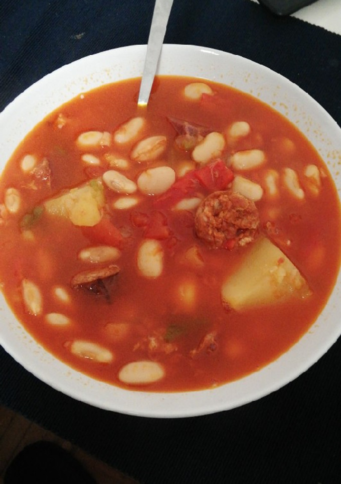Una foto de Alubias con chorizo