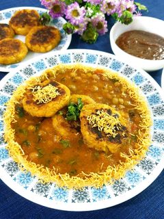 રગડા પેટીસ (Ragda Patties Recipe in Gujarati) રેસીપી મુખ્ય ફોટો