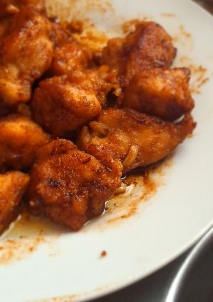 Una foto de Pollo agridulce 🍗🥘