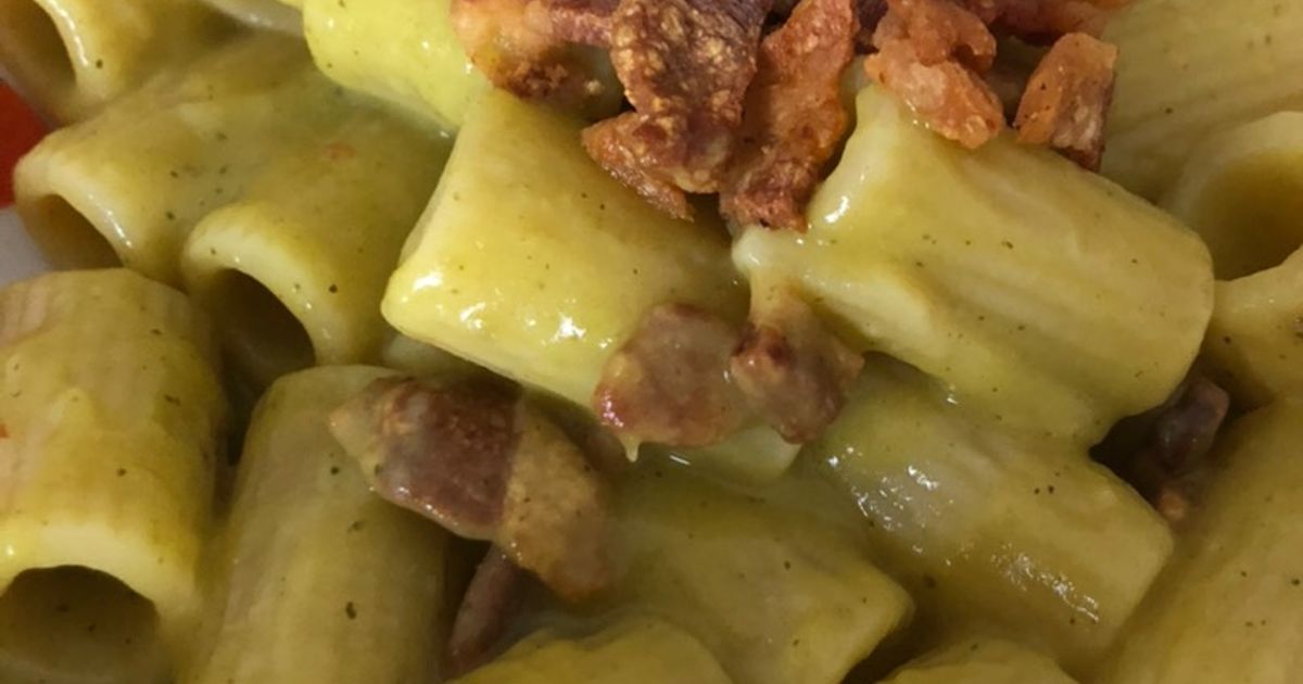 Ricetta Mezze Maniche Crema Di Piselli E Pecorino, Con Guanciale ...