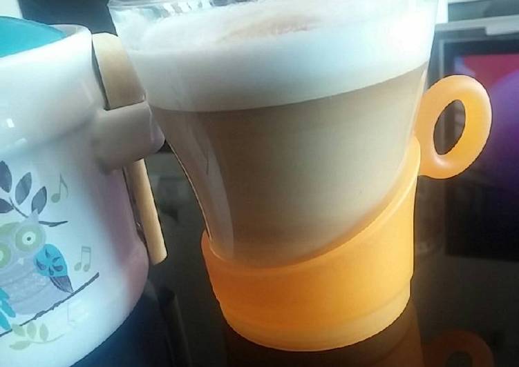 551. Cafe con mucha espuma