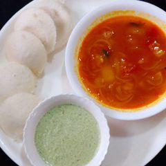 A picture of Idli sambar.