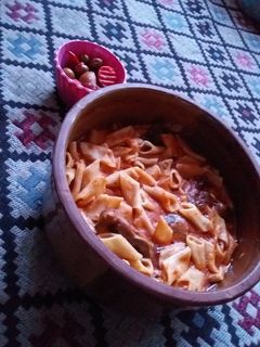 صورة لوصفة طاجن مكرونه بالصوص بالكبد والقوانص🥘😋