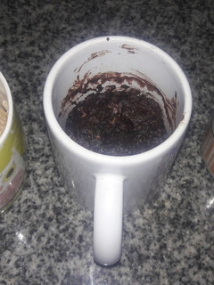Una foto de Bizcochuelo proteico de avena en taza