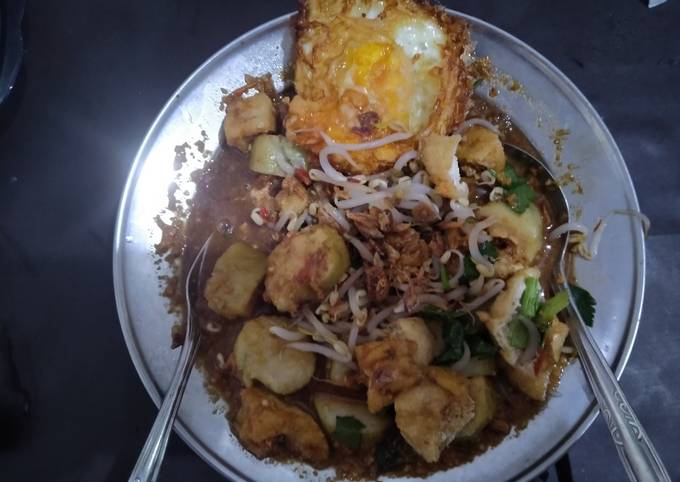 Tahu Toge Kecap Saus Kacang Pedas..