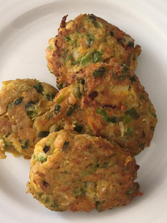 Foto de Pasteis de Grão, Ervilhas e Cenoura