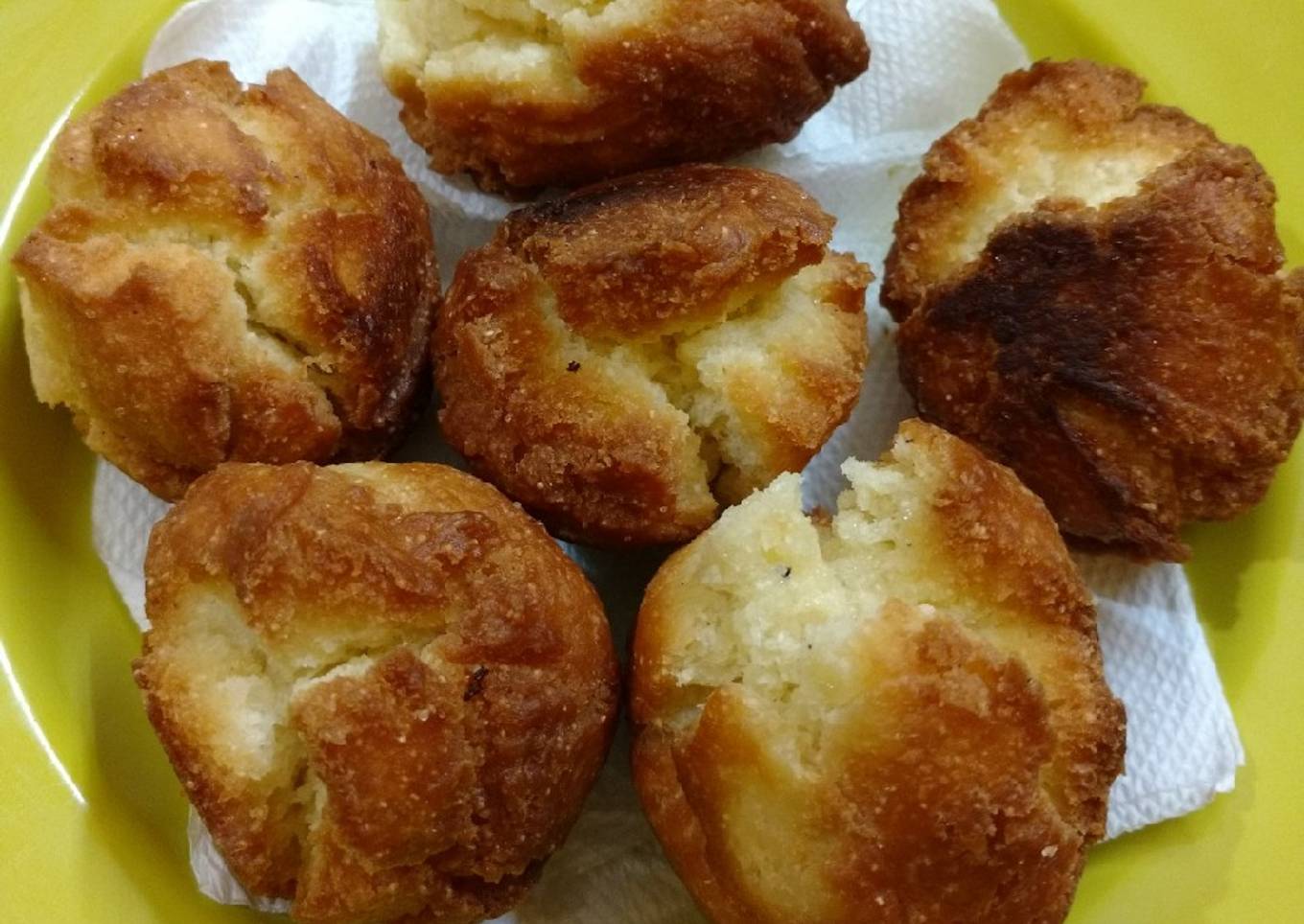 Tea kadai kajada (Muttai Kose)