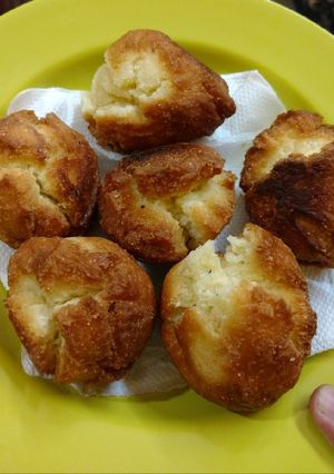 A picture of Tea kadai kajada (Muttai Kose).