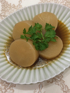 麻辣湯底燉蘿蔔(電鍋料理) 的食譜成品照片