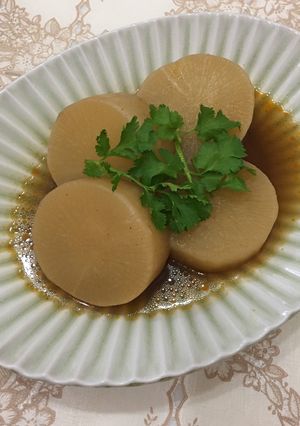 麻辣湯底燉蘿蔔（電鍋料理） 的食譜成品照片