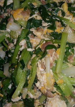 รูปของ ต้นหอมผัดไข่ใส่หมูสับ