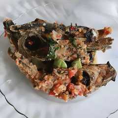 รูปของ Lele Bumbu Rujak Kemangi