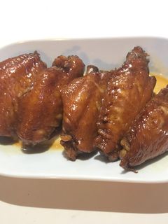 A picture of Sweet soy sauce chicken wings.