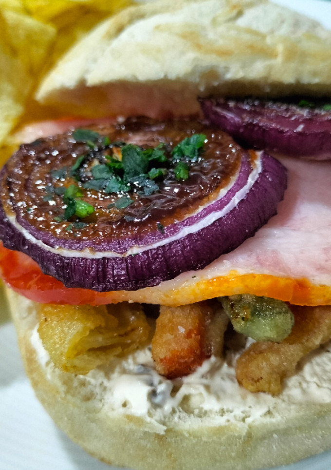 Una foto de Redondito de magreta, verduras, queso y Hoisin en Airfryer