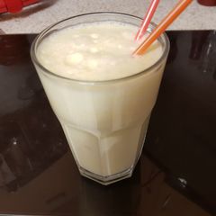 A picture of My peahes & Cream fruit Shake.
