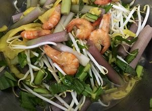 Hình của món Canh chua bông súng.