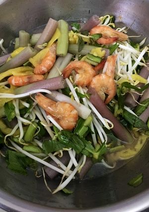 Hình của món Canh chua bông súng.