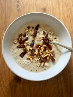 A picture of Bran Porridge with Dates & Nuts.