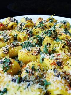 ખાંડવી(khandvi in Gujarati) રેસીપી મુખ્ય ફોટો