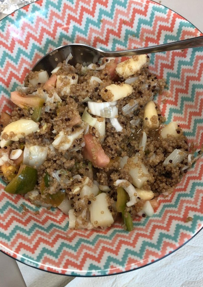 Una foto de Ensalada con quinoa