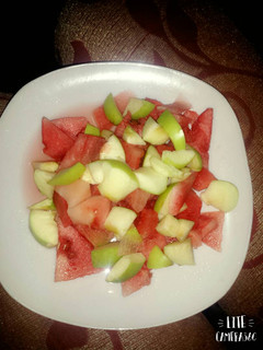 A picture of Apple and melon salad.