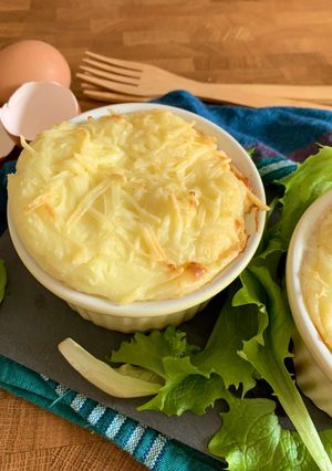 A picture of Oeufs Cocotte Parmentier Style.