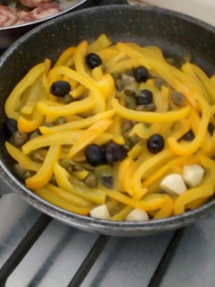 Foto di Insalata di peperoni gialli