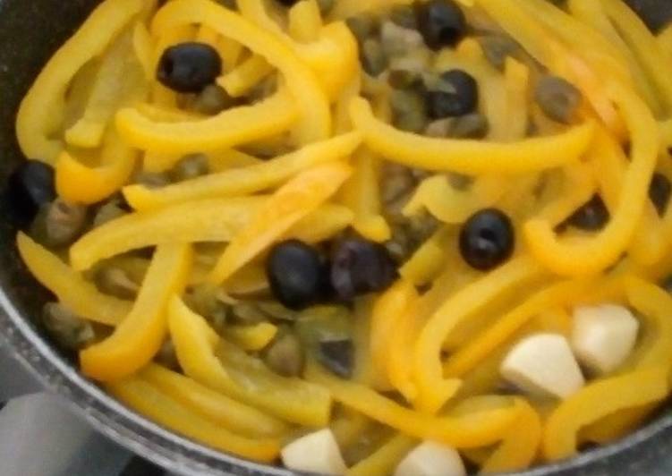 Insalata di peperoni gialli